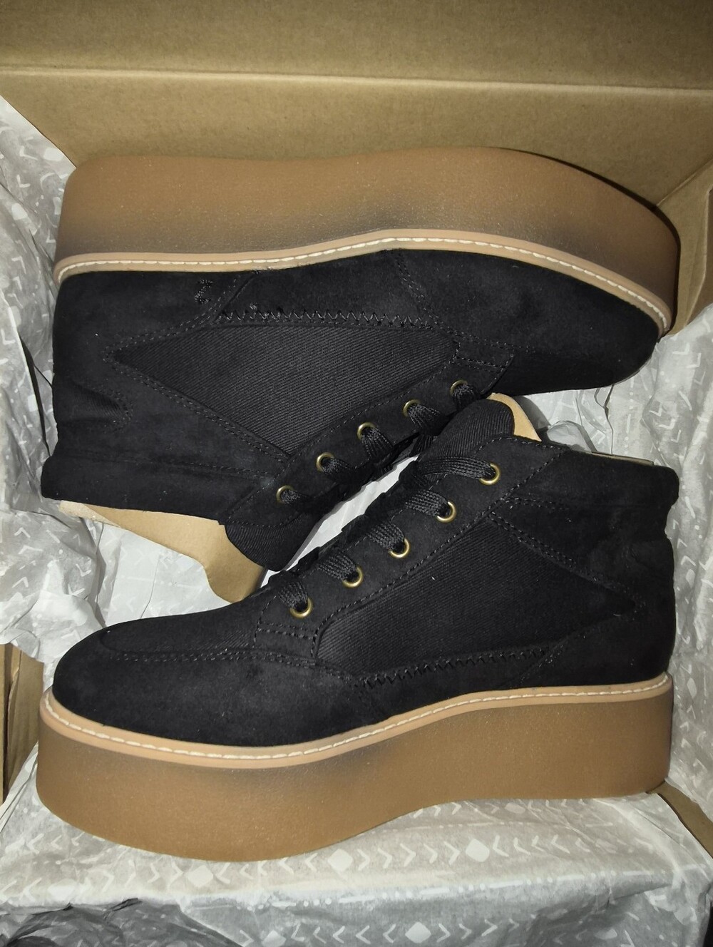 ZODIAC Siona Black High Top Platform Sneaker Booties Size 9 NIB